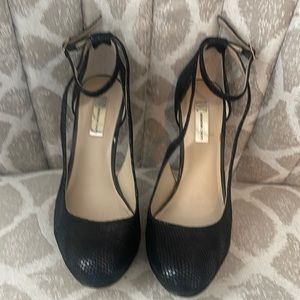 Inc Black snake skin high heels